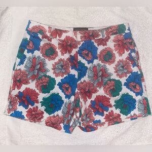Banana Republic Women's Multi-color Floral Shorts Size 2. Waist is 15”